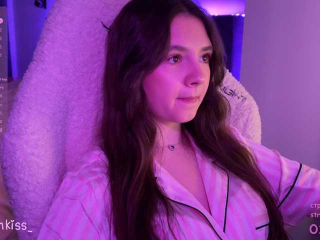 -FoxAlisa- live cam on BongaCams