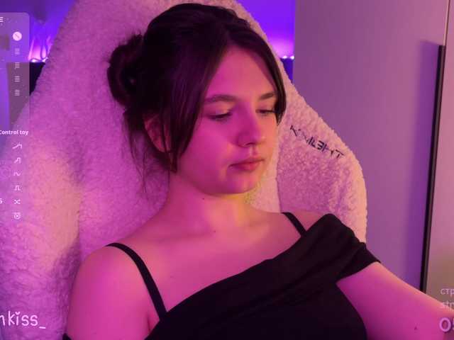 -FoxAlisa-'s BongaCams show and profile