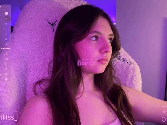 -FoxAlisa-'s BongaCams show and profile