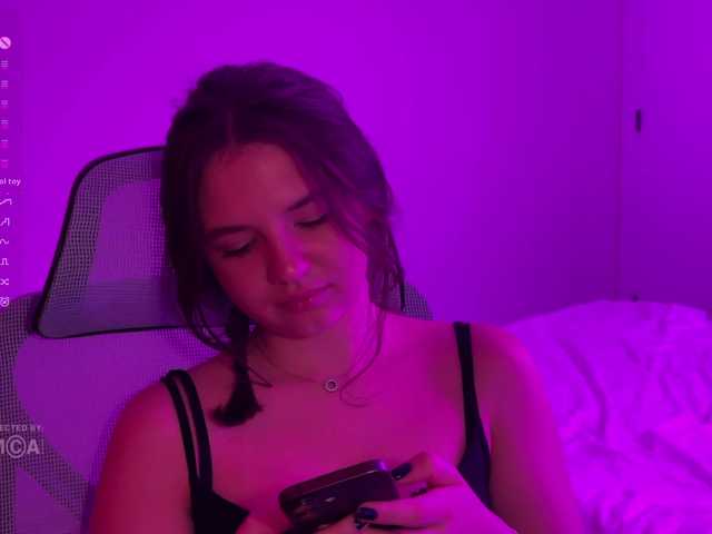 -FoxAlisa- live cam on BongaCams