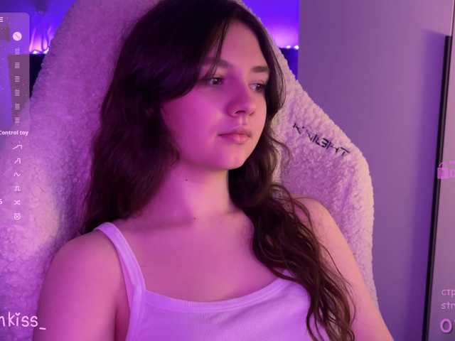 -FoxAlisa-'s BongaCams show and profile