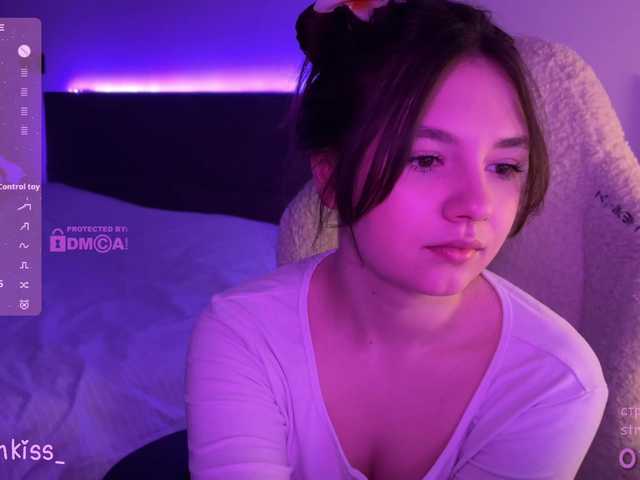 -FoxAlisa-'s BongaCams show and profile