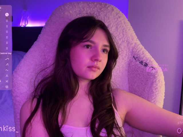 -FoxAlisa-'s BongaCams show and profile