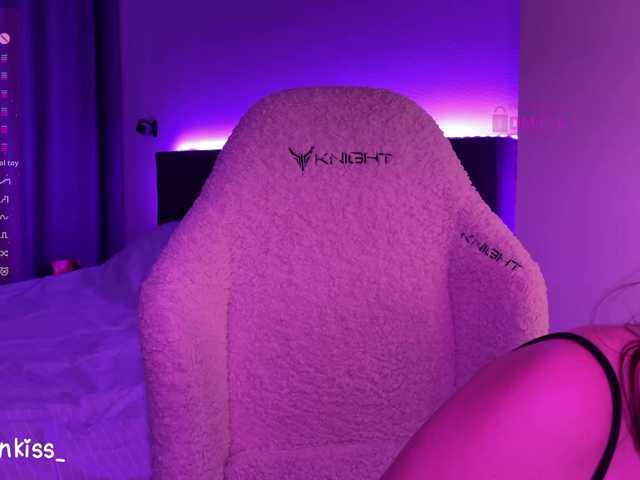 -FoxAlisa- live cam on BongaCams