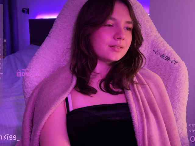 -FoxAlisa- Live Webcam on BongaCams