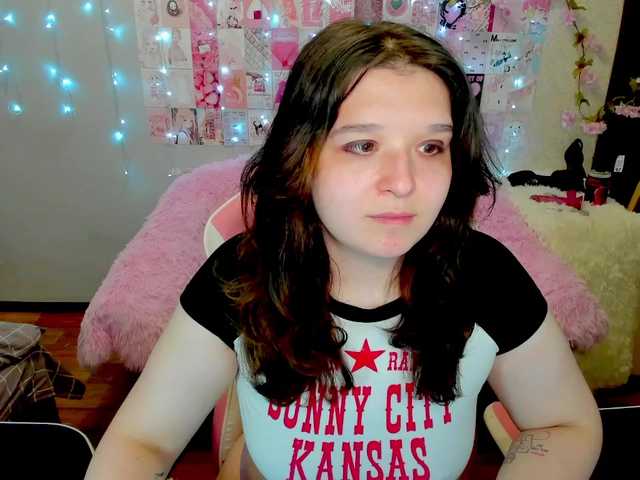 Acid-Kate live cam on BongaCams