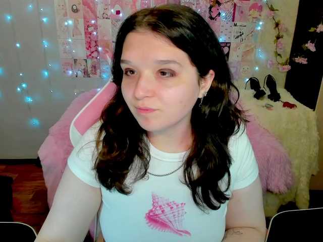 Acid-Kate live cam on BongaCams