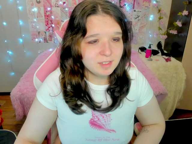 Acid-Kate live cam on BongaCams