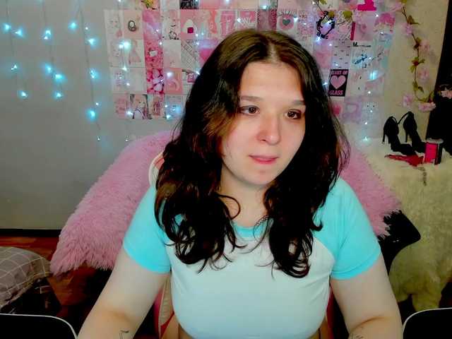 Acid-Kate live cam preview