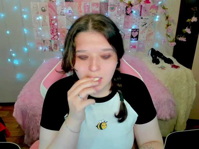 Acid-Kate live cam on BongaCams