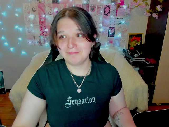 Acid-Kate live cam on BongaCams