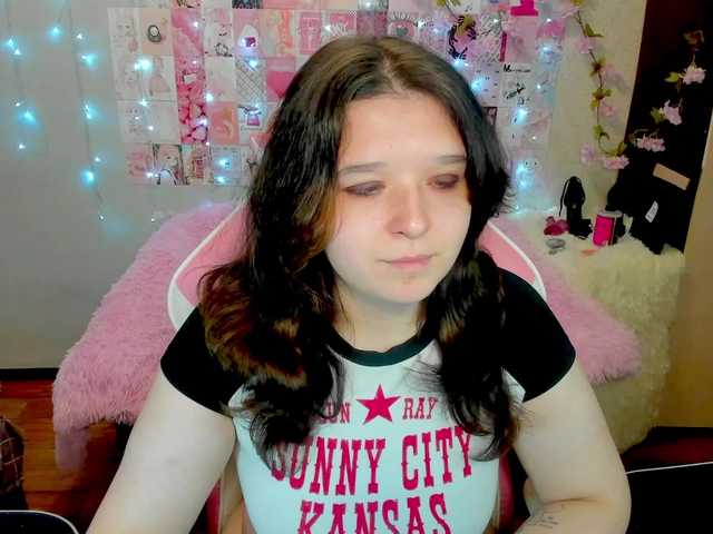 Acid-Kate live cam on BongaCams