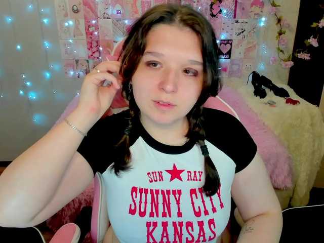 Acid-Kate live cam on BongaCams