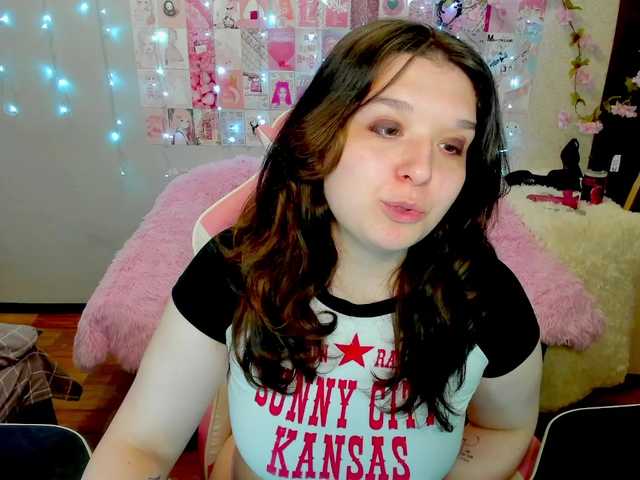 Acid-Kate live cam on BongaCams