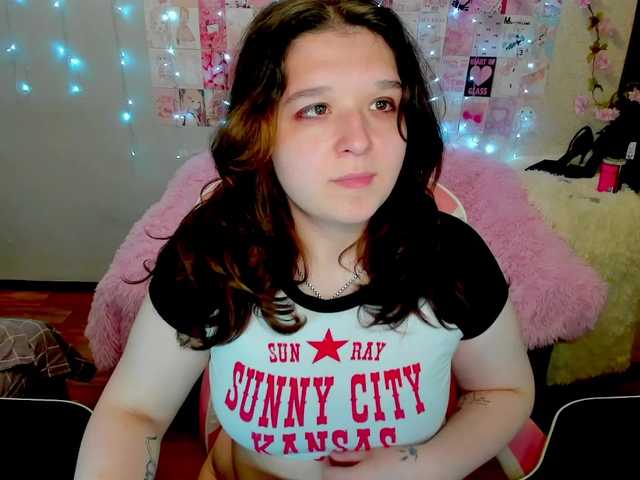 Acid-Kate live cam on BongaCams