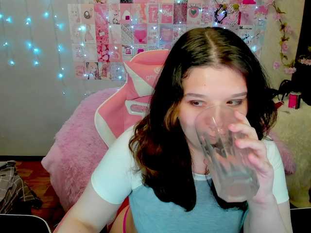 Acid-Kate live cam on BongaCams