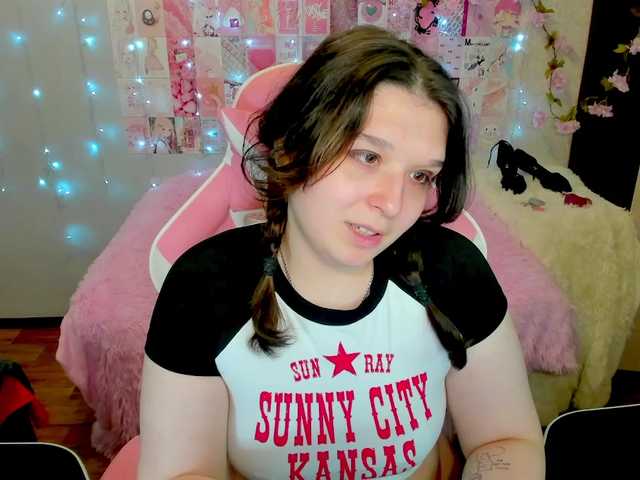 Acid-Kate live cam on BongaCams
