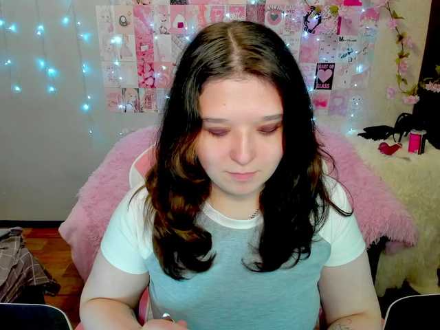 Acid-Kate live cam preview