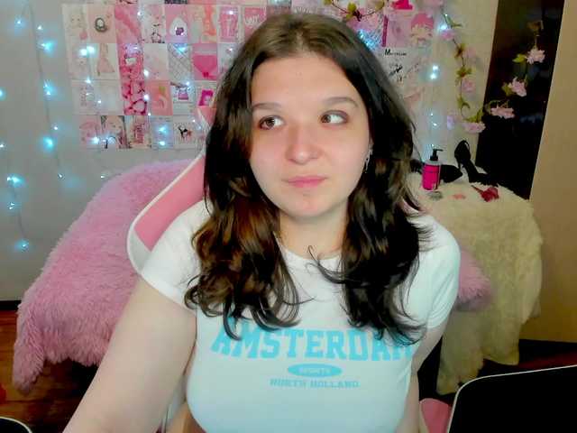 Acid-Kate live cam on BongaCams