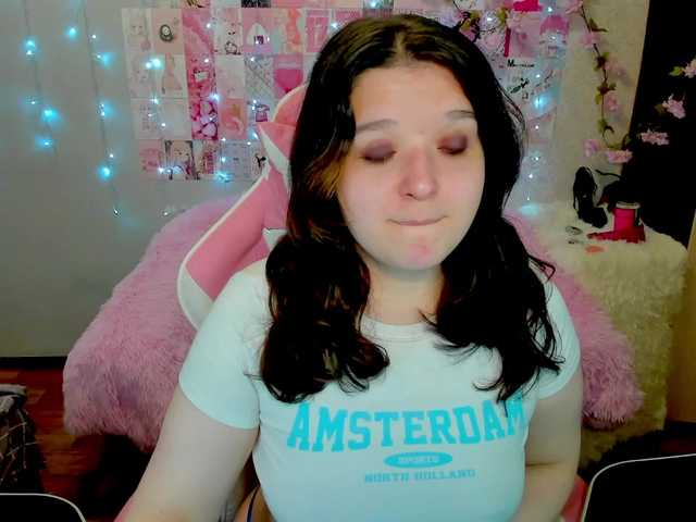 Acid-Kate live cam on BongaCams