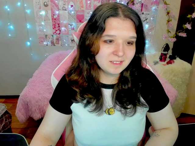 Acid-Kate live cam on BongaCams