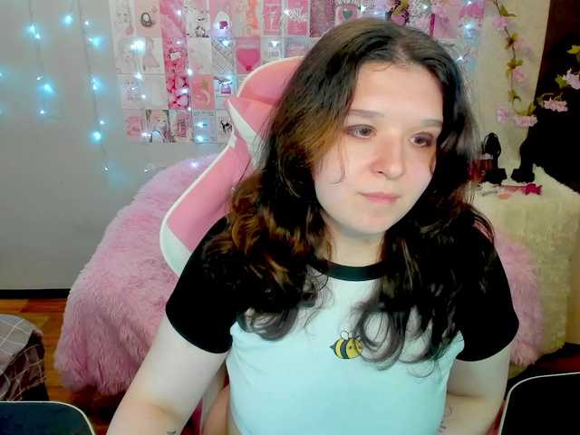Acid-Kate live cam on BongaCams