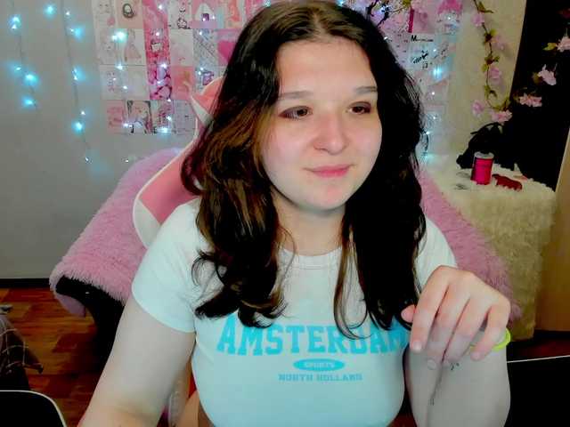Acid-Kate live cam on BongaCams