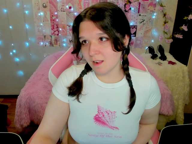 Acid-Kate live cam on BongaCams