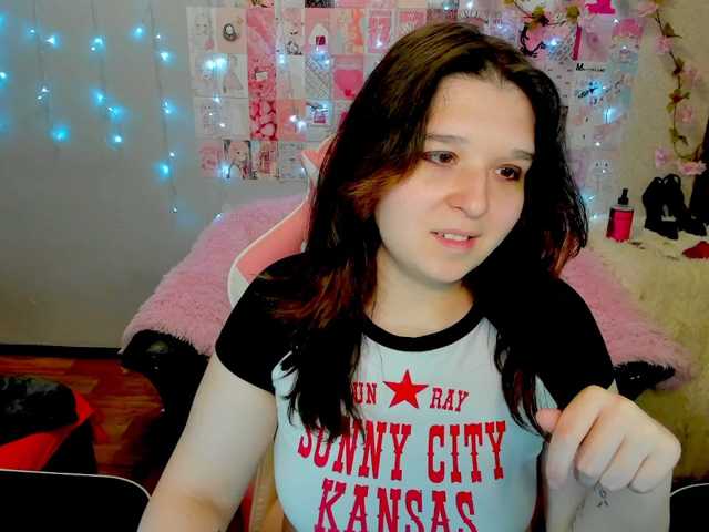 Acid-Kate live cam on BongaCams