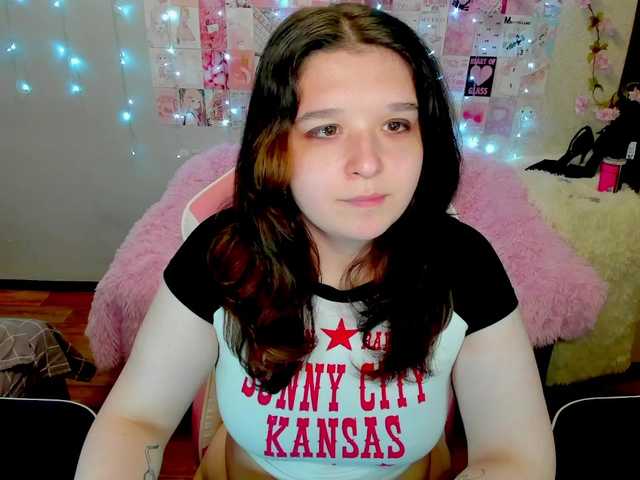 Acid-Kate live cam preview