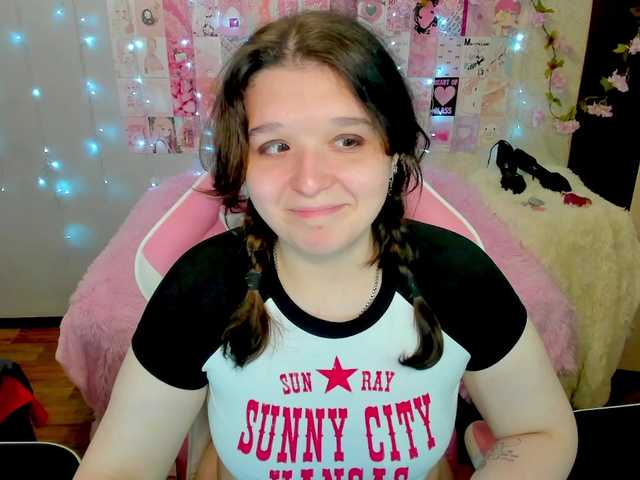 Acid-Kate live cam on BongaCams