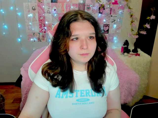 Acid-Kate live cam on BongaCams