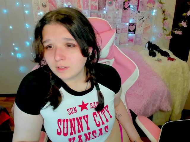 Acid-Kate live cam on BongaCams