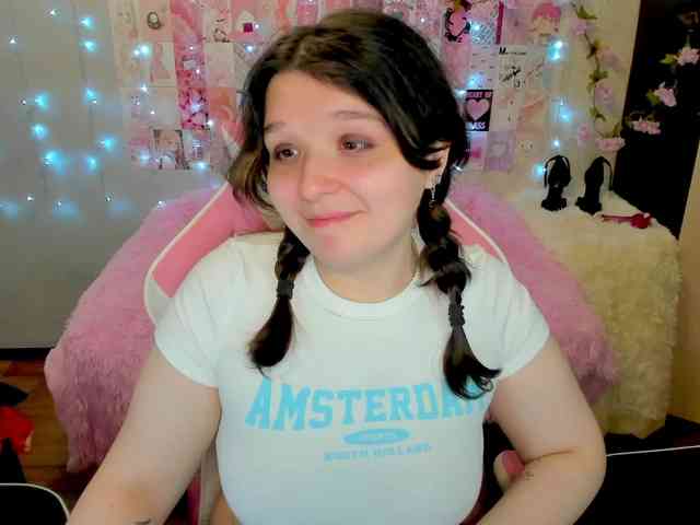 Acid-kate's cam show statistics and live stream