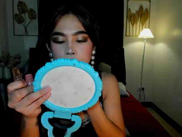 SUGAHBABEmikka Sex Cam Show