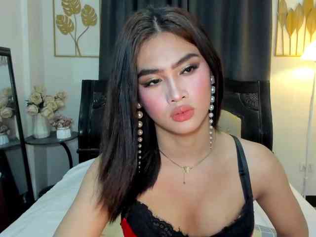 SUGAHBABEmikka Sex Cam Show