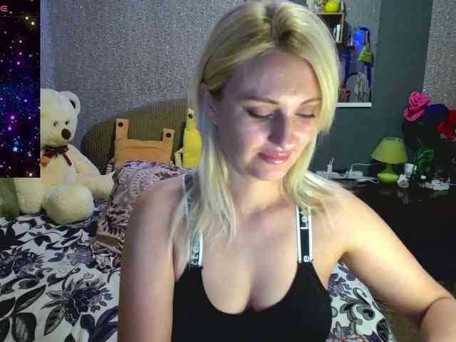 AnnaDeVille webcam
