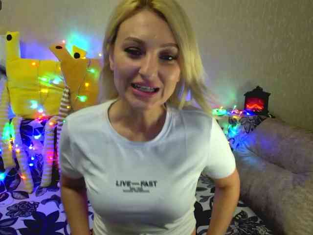 AnnaDeVille webcam