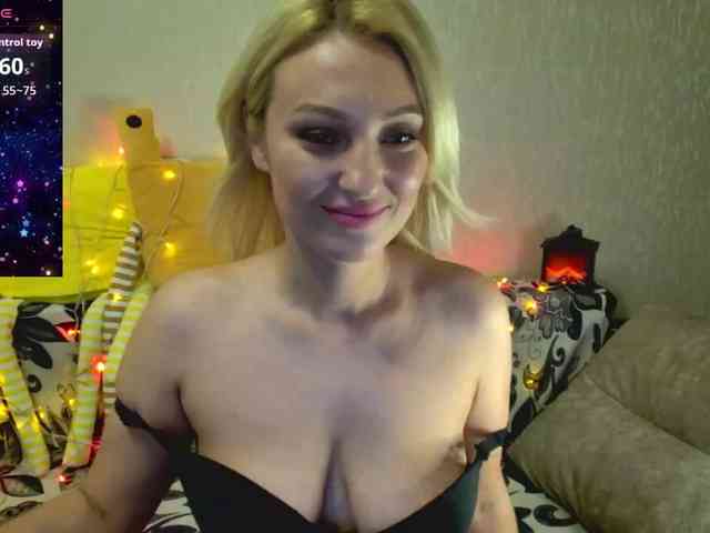 AnnaDeVille webcam
