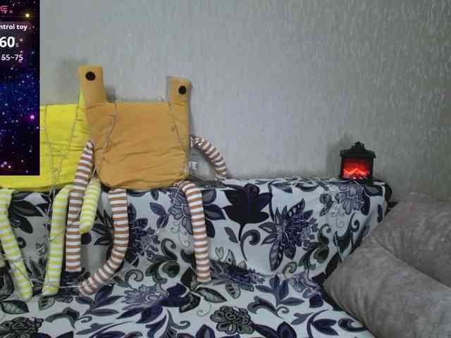 AnnaDeVille webcam