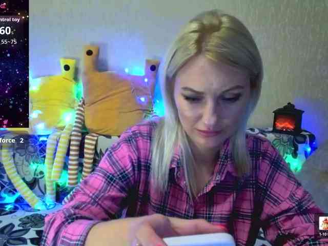 AnnaDeVille webcam