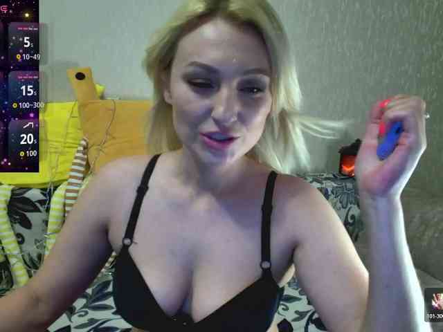 AnnaDeVille webcam