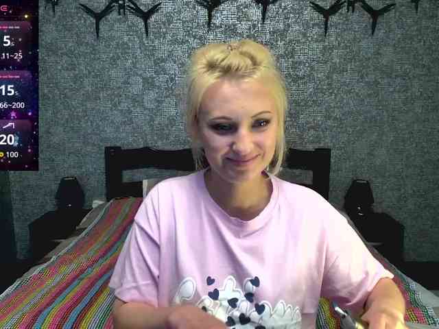 AnnaDeVille webcam