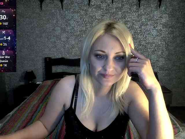 AnnaDeVille webcam