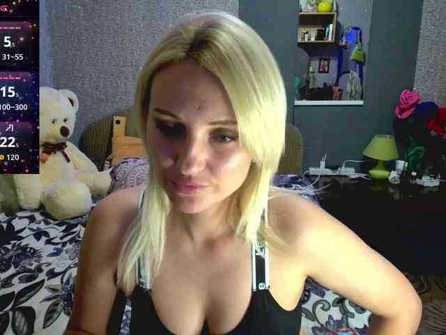 AnnaDeVille webcam