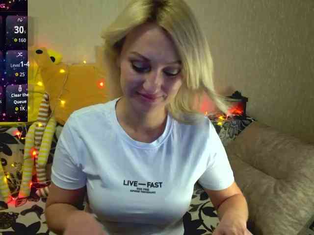 AnnaDeVille webcam