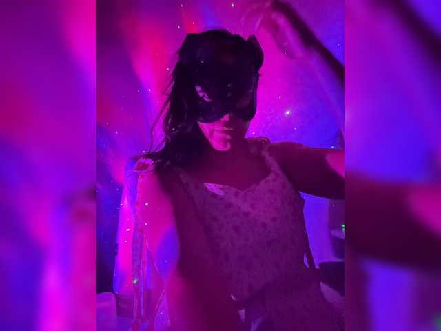 MissKriss1 live cam on BongaCams