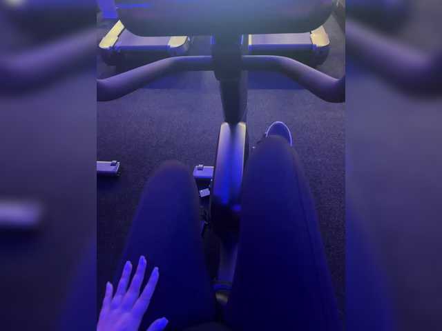 MissKriss1 Live Cam and Statistics on UnifiedCams