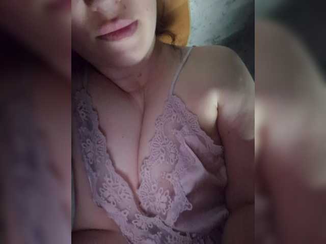 NiKa-ON's BongaCams show and profile