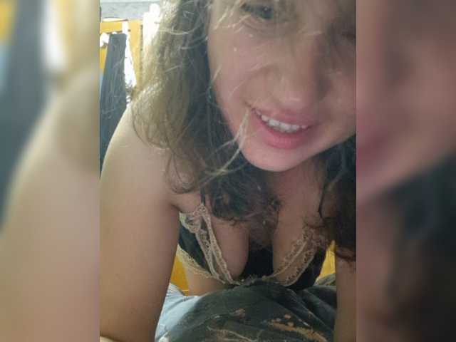 NiKa-ON live cam on BongaCams